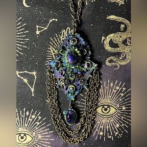 Artist art deco antique hand painted Vintage necklace Pendant ornate 1920’s